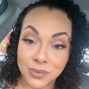 Meet your Posher, Sherry